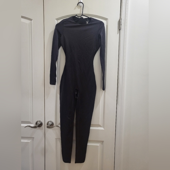 1. NWT SKIMS ALL-IN-ONE SHINE MOCK NECK CATSUIT SIZE XS - Picture 4 of 6